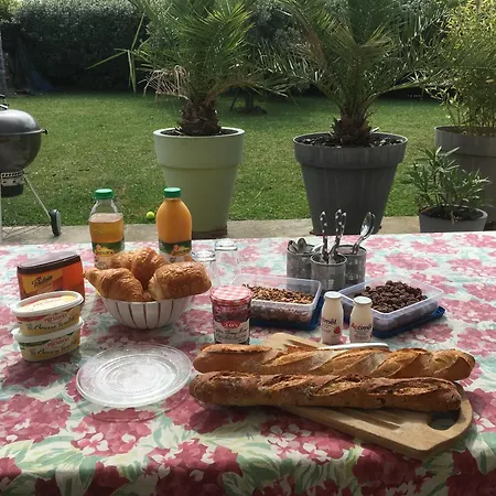 Les Jardins D Isaac Etage 16 Personnes 4 Δωμάτια σε οικογενειακή κατοικία *